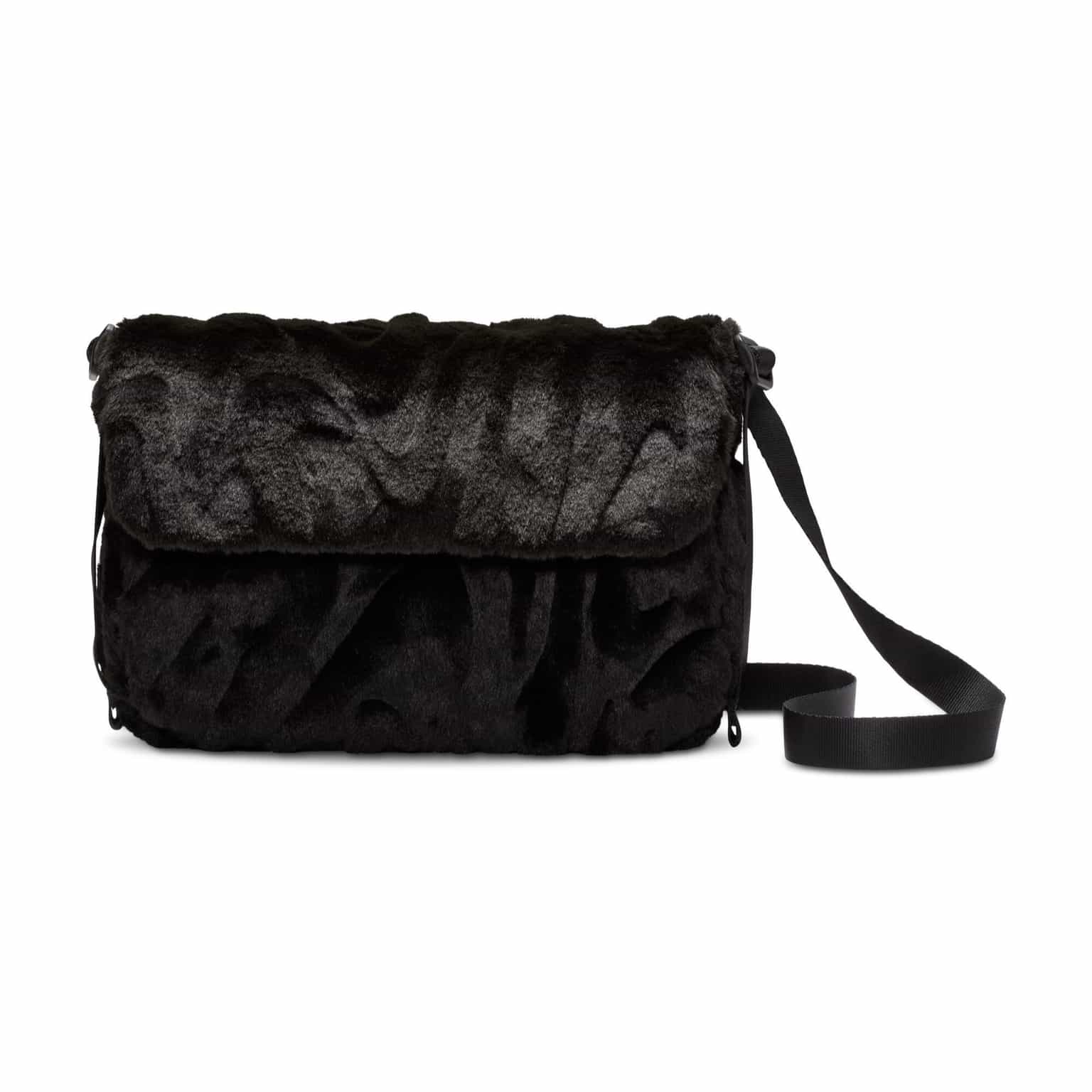 Nike Sportswear Futura 365 Faux Fur Crossbody Bag (1L) 4