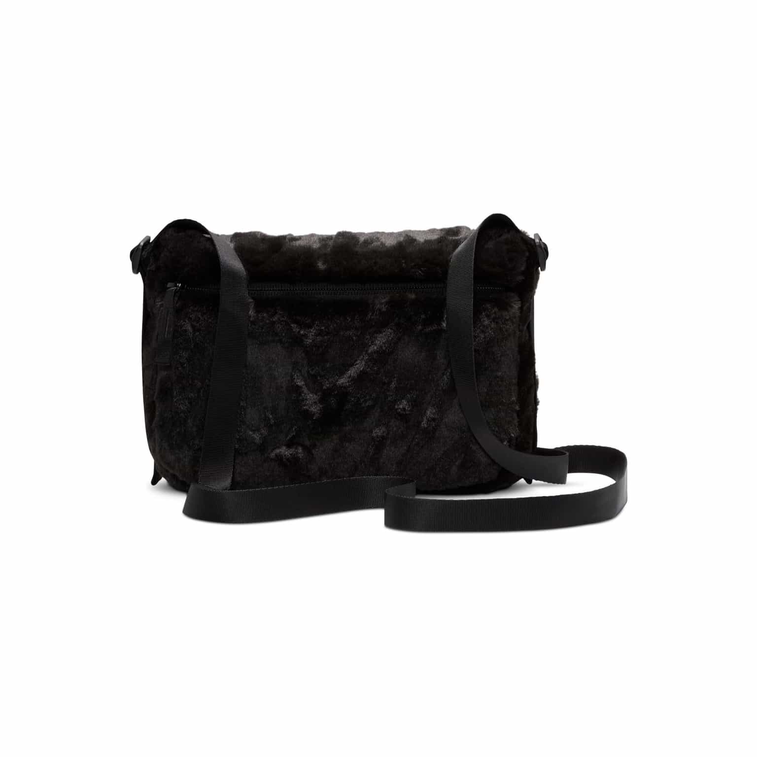 Nike Sportswear Futura 365 Faux Fur Crossbody Bag (1L) 5