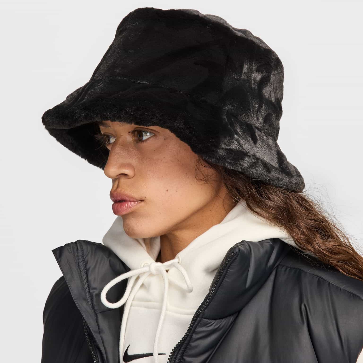 Panamă Nike Apex Faux Fur Bucket Hat 4