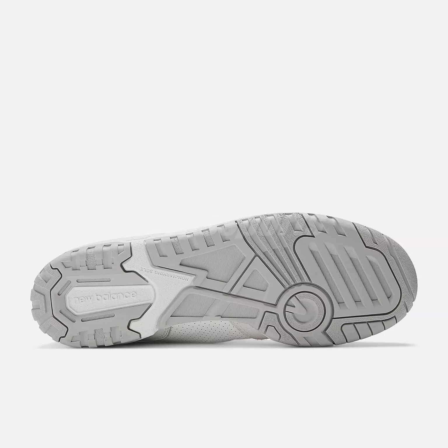 Ghete New Balance 650R 6