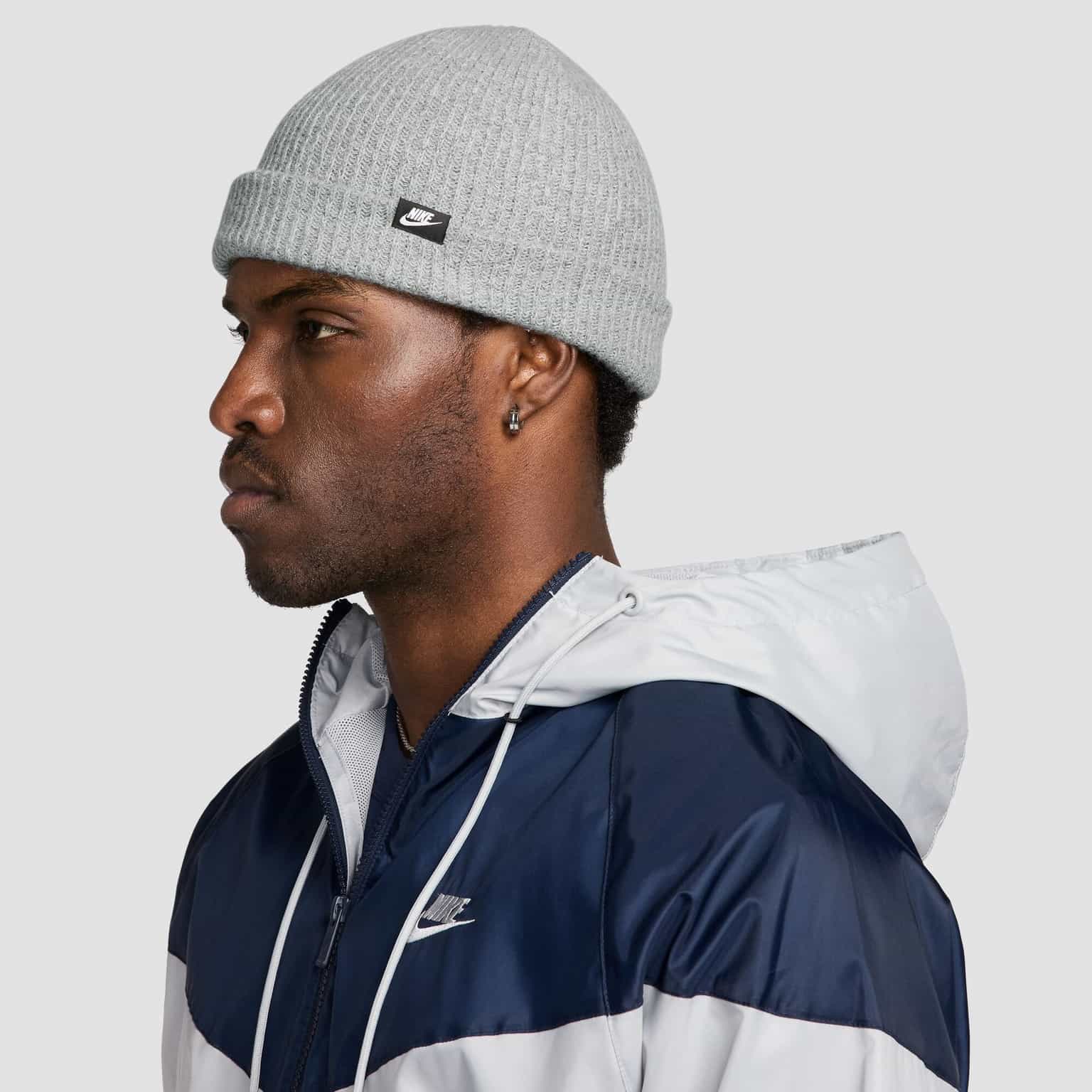 Nike Terra Beanie Short-Cuff Futura 365 2