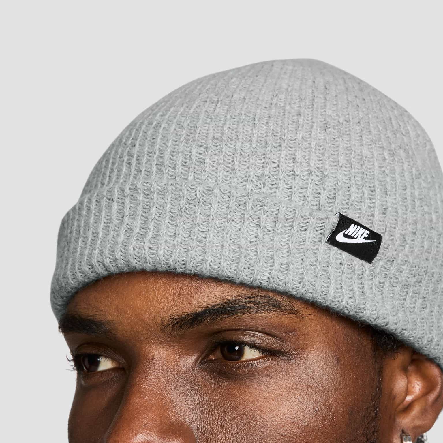 Nike Terra Beanie Short-Cuff Futura 365 4
