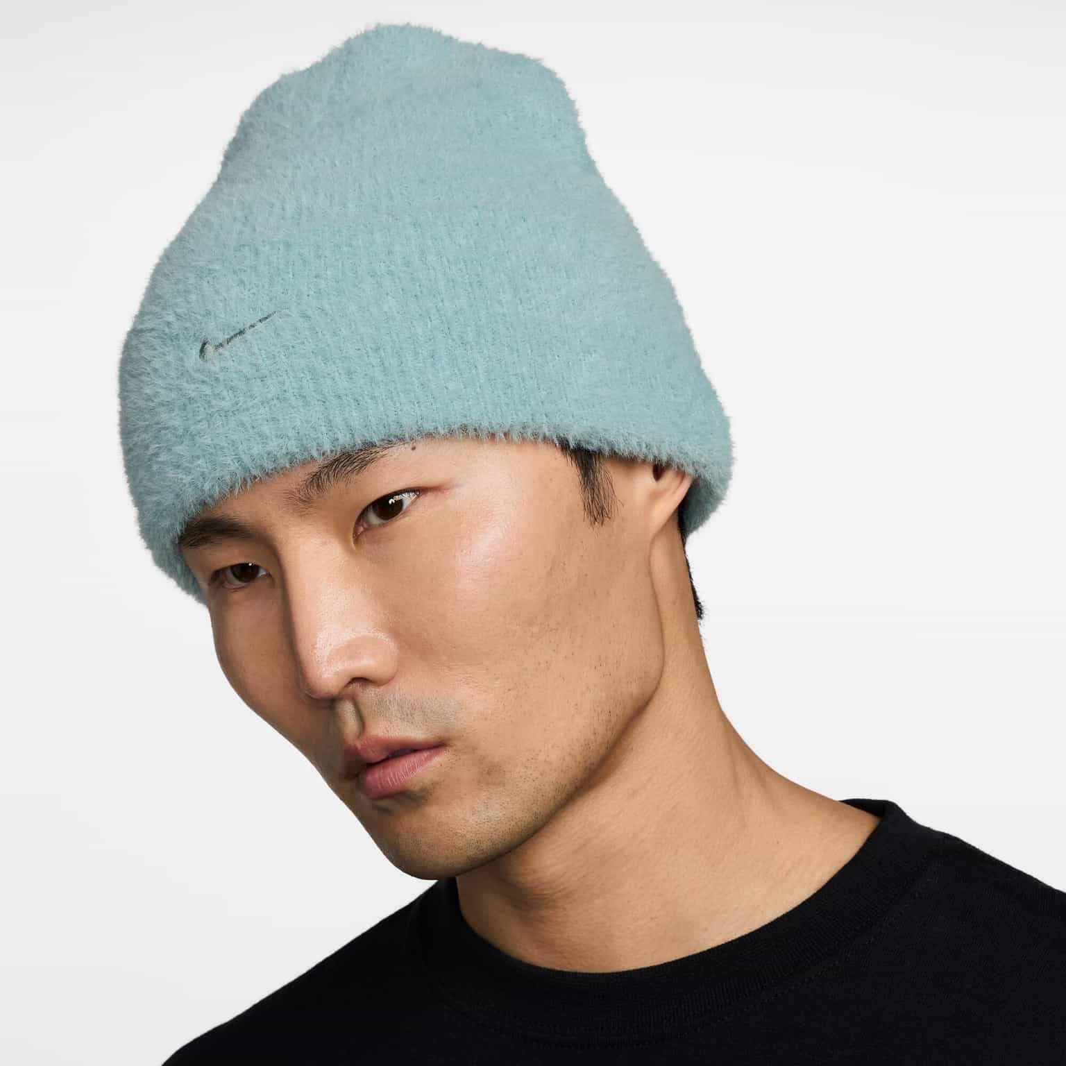 Nike Peak Cozy Beanie 3