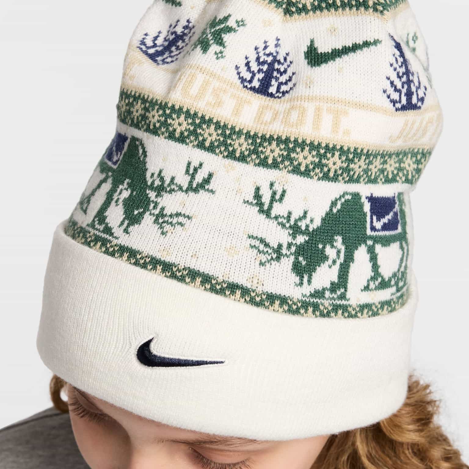 Nike Peak Winter Wonderland Beanie 6