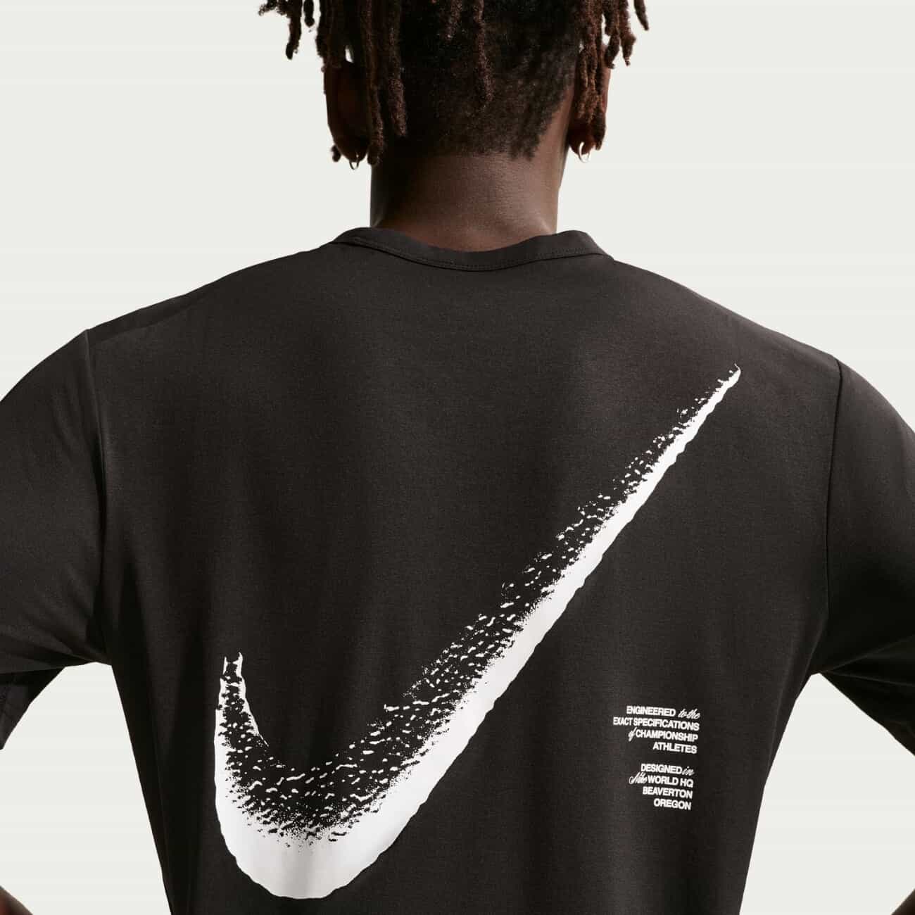 Футболка Nike Hyverse Dri-FIT UV Training 6