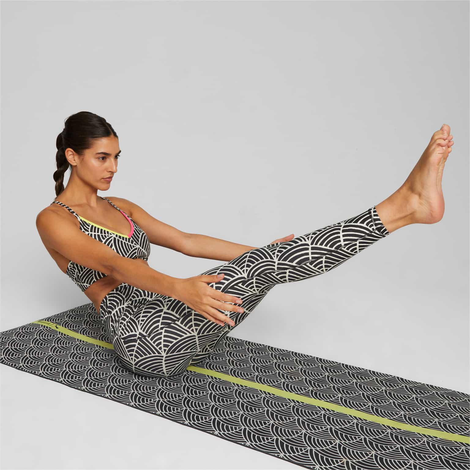 Top Puma Lemlem Low Impact Bra 3