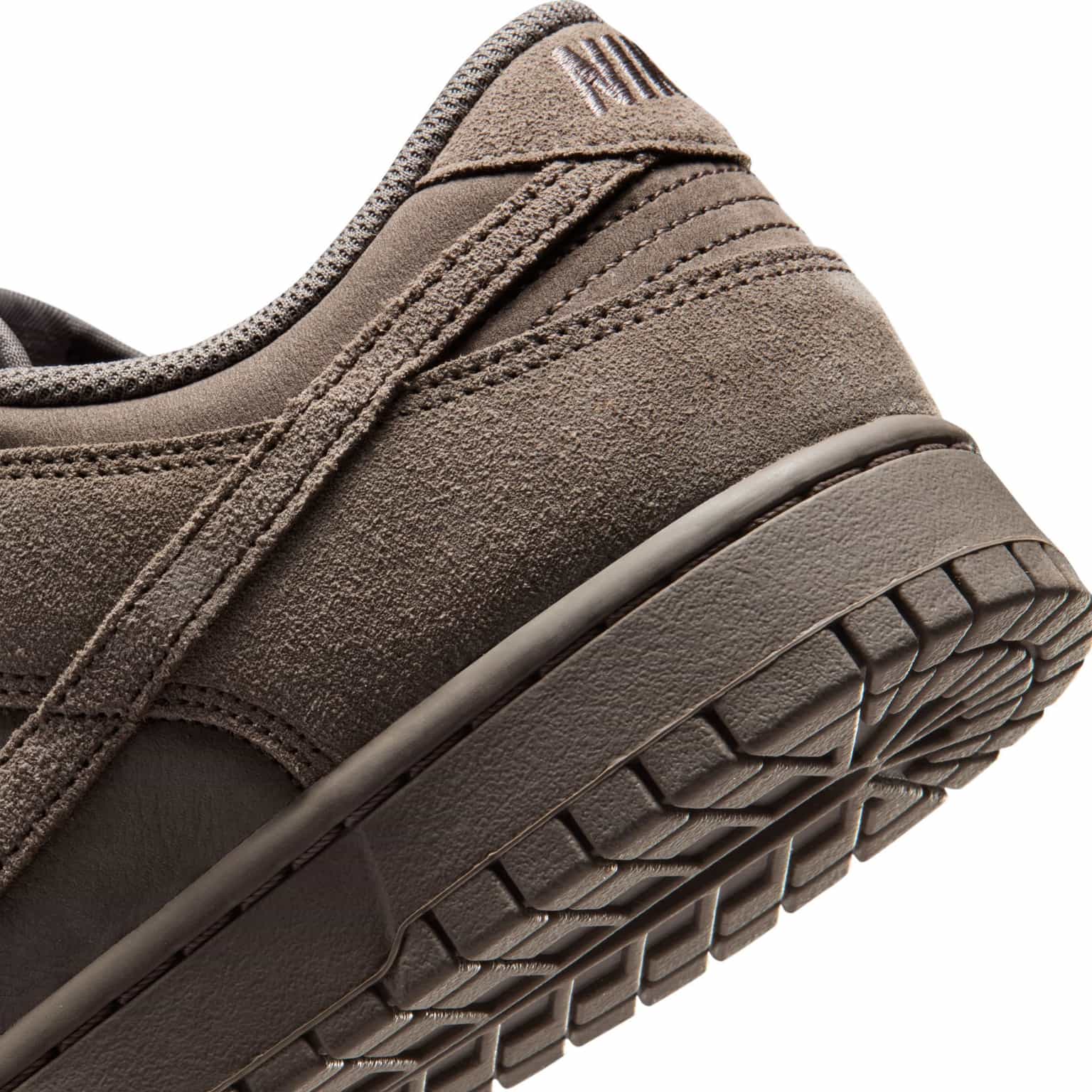 Кеды Nike Dunk Low Retro SE 7