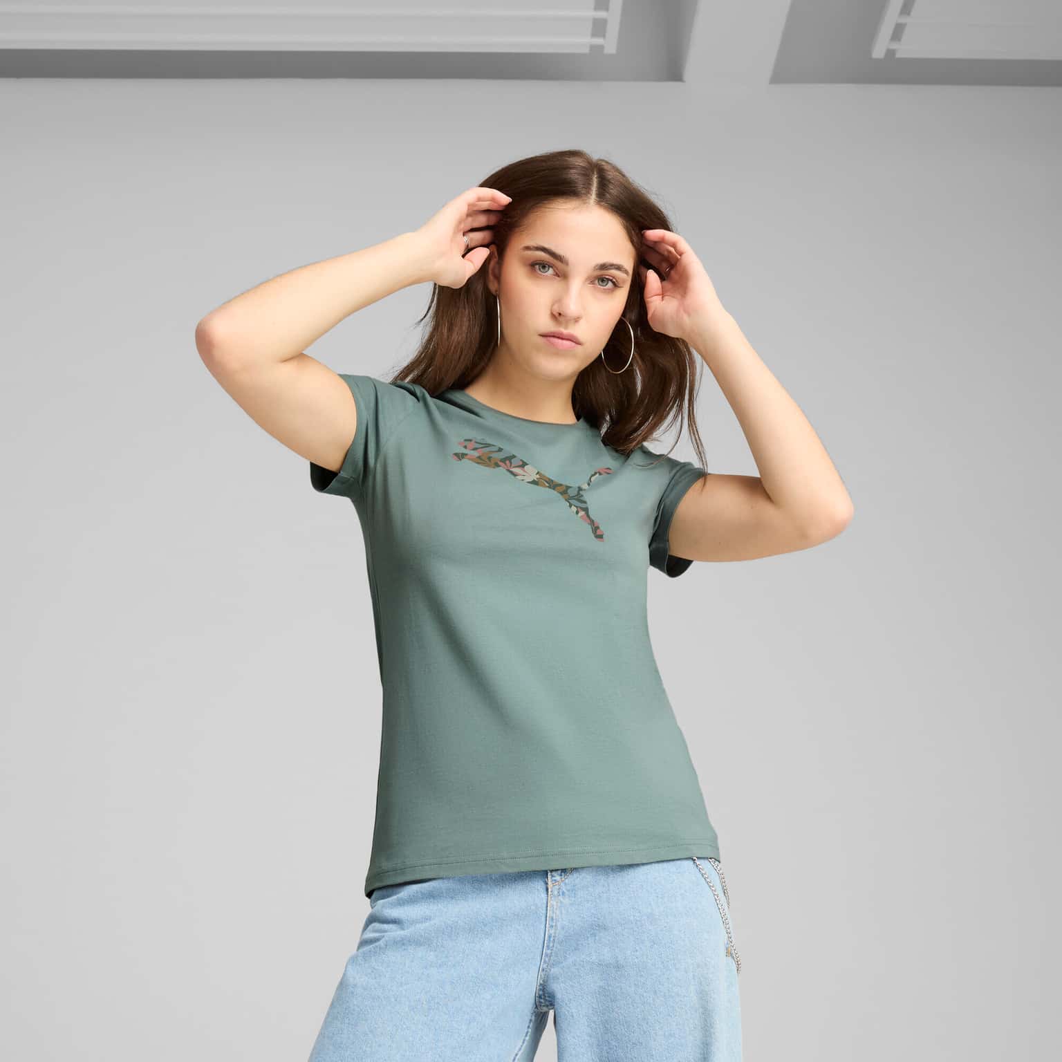 Футболка Puma Graphics Floral Logo