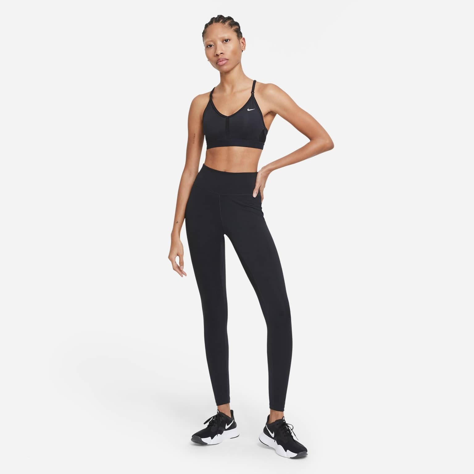 Nike Indy Light-Support Padded V-Neck Sports 3