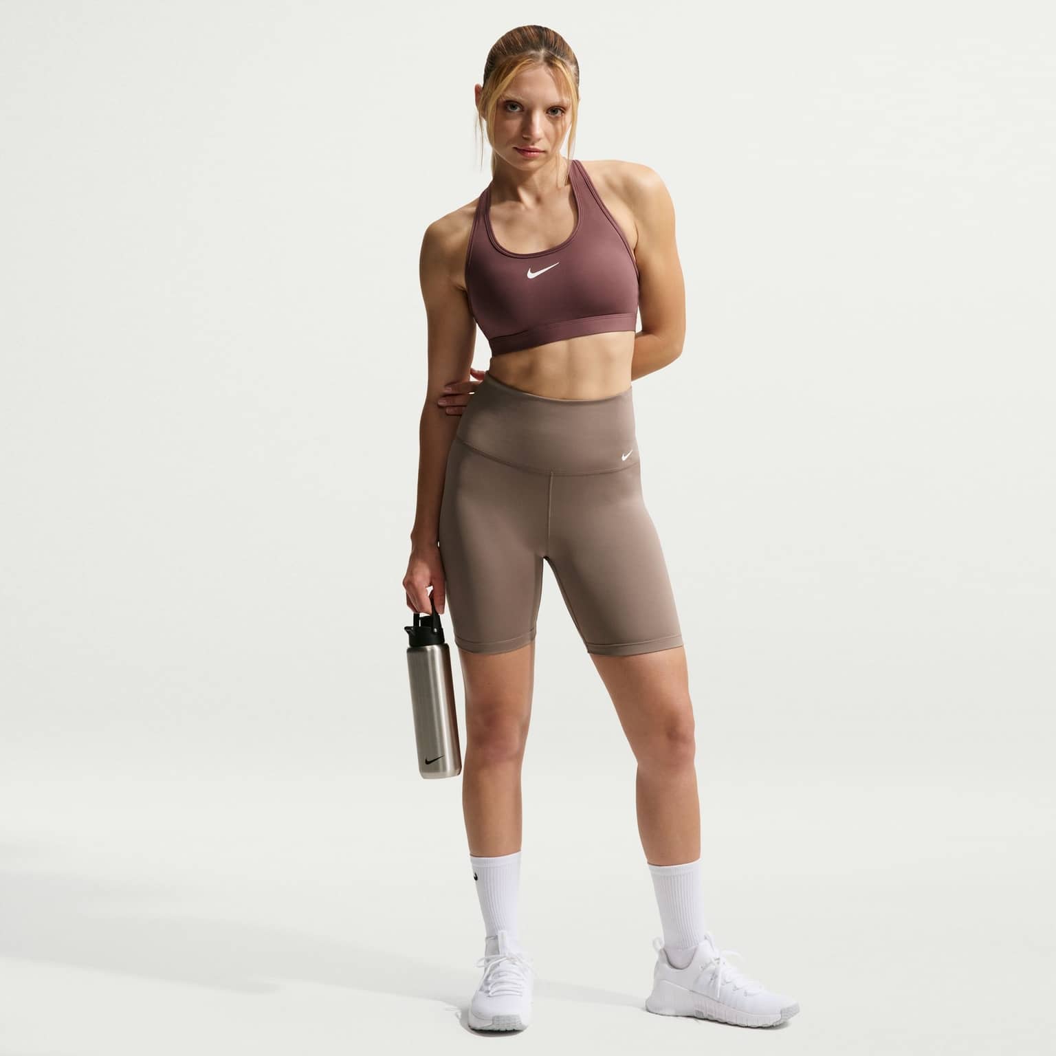 Nike Swoosh Medium Support Padded Sports Bra Top 3