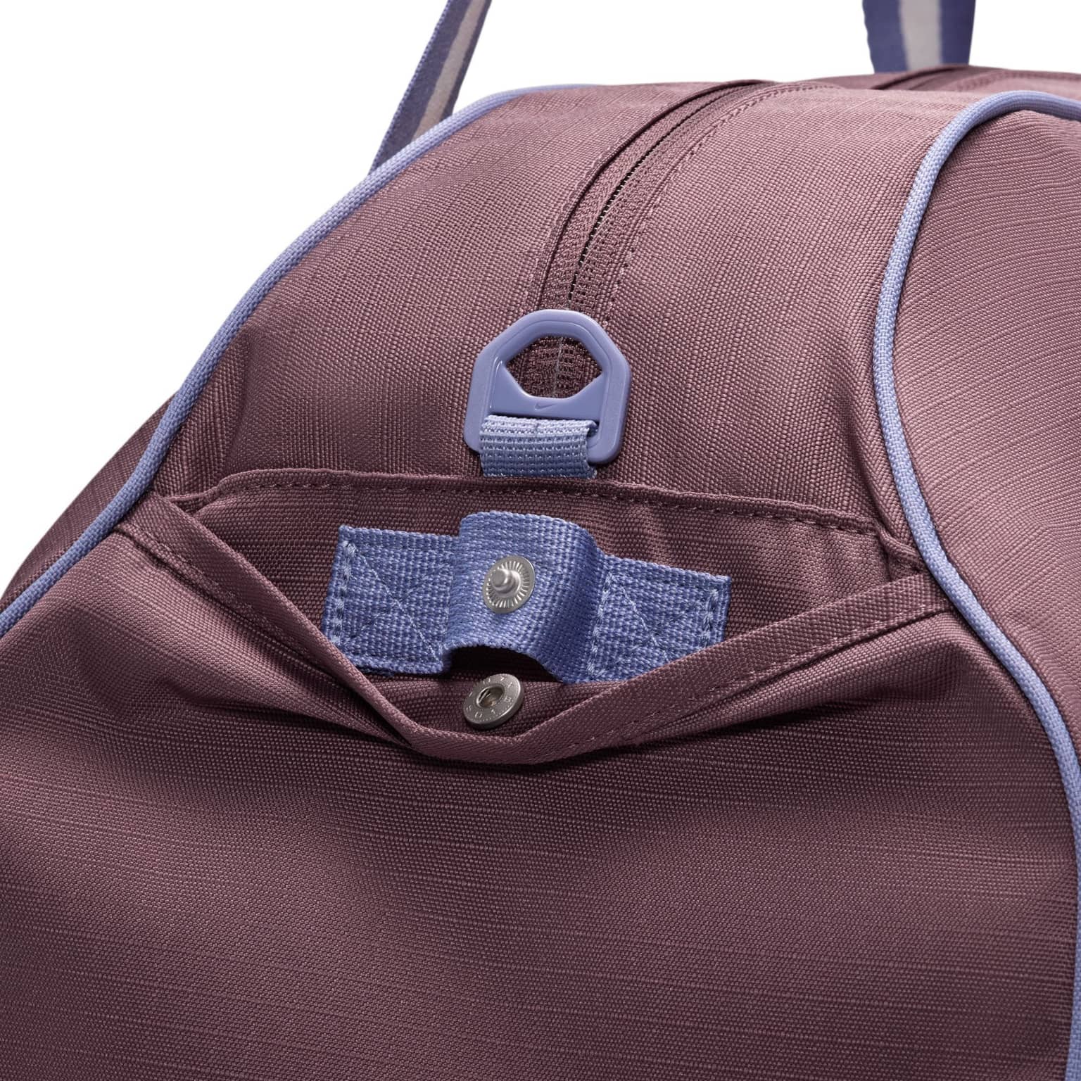 Nike Gym Club (24L) 8