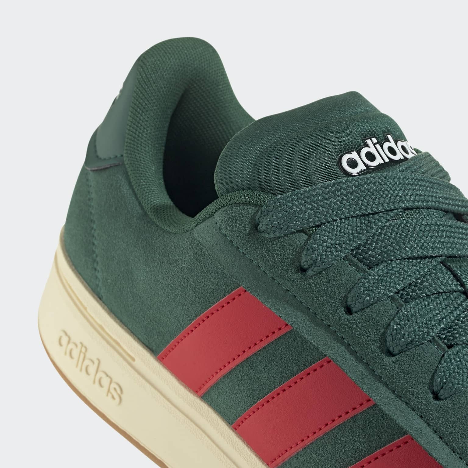 Adidas Grand Court Alpha 4