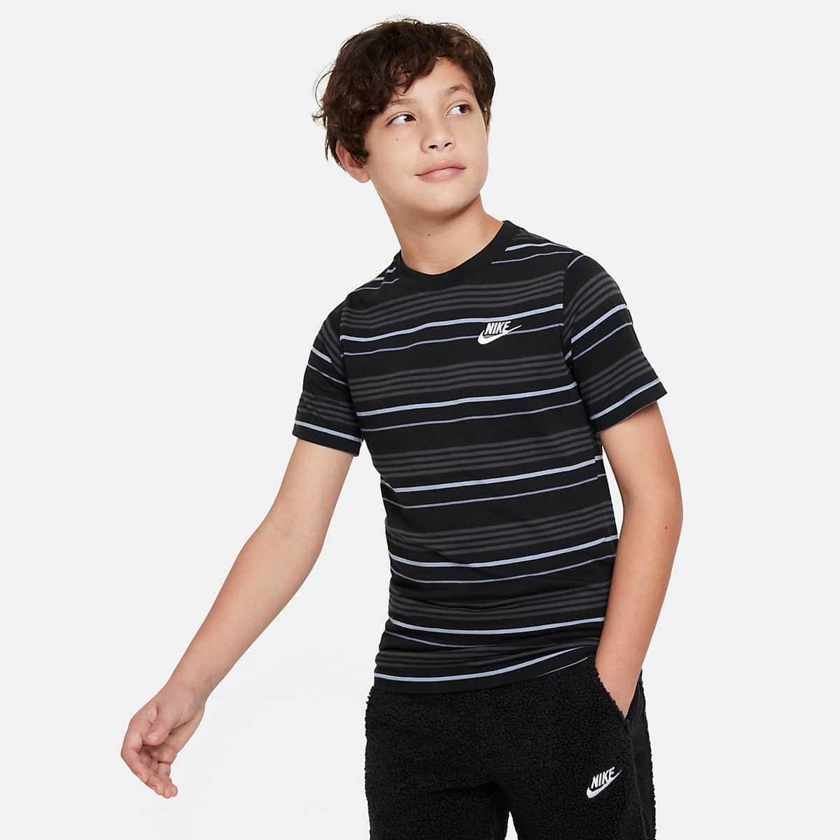 Nike Sportwear Club Stripe T-shirt