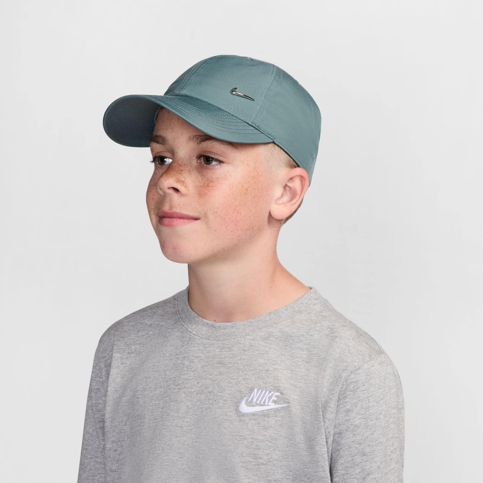 Chipiu Nike Dri-FIT Club Unstructured Metal Swoosh